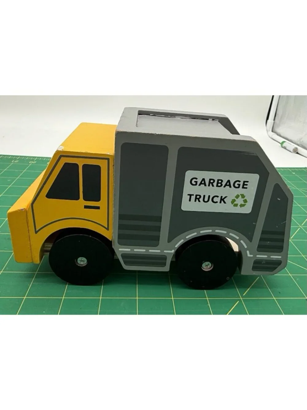Wooden Garbage Truck READ!